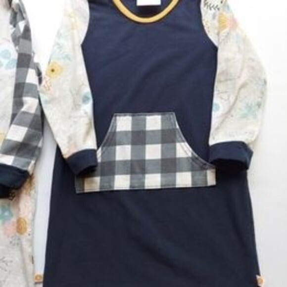 2 -  Gorgeous Patchery Dresses ~ sz 3 - Picture 2 of 3